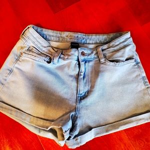 Light blue denim cuffed shorts